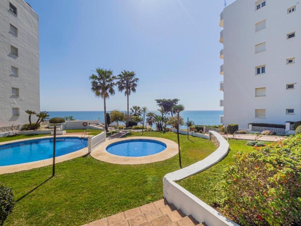 Apartment On Beach Mijas Sitio de Calahonda Extérieur photo